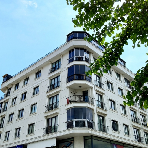 BEYLİKDÜZÜ´NÜN GÖZDE YERİN´DE 2+1 FİYATINA 3+1 DAİRE