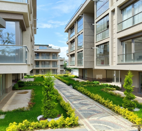 MERKEZİ KONUM OKUL VE MARKETLERE YÜRÜME MESAFESİNDE SİTE İÇİ 4+2