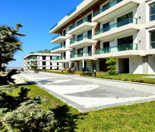 BEYLİKDÜZÜ´NDE SİTE İÇERİSİNDE YATIRIMA UYGUN 1+1 FIRSAT DAİRE