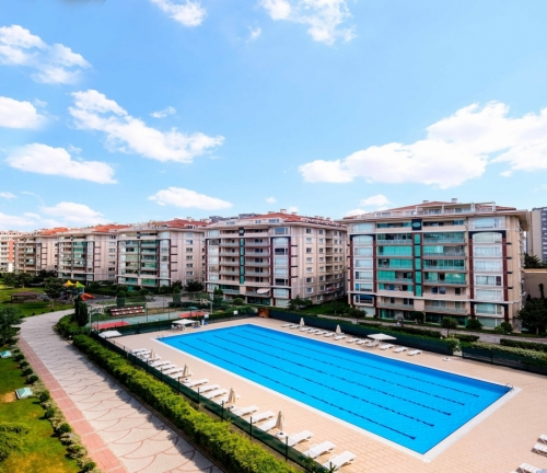 BEYKENT´İN MERKEZİNDE FULL SOSYAL SİTE İÇERİSİNDE GENİŞ 4+1 !
