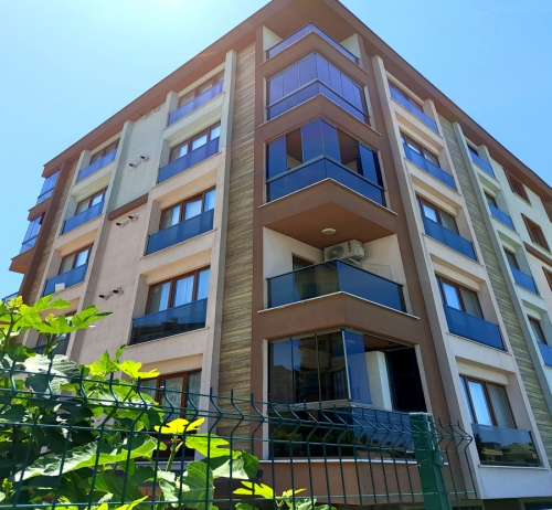 ADNAN KAHVECİ MAHALLESİ´NDE KIŞ BAHÇELİ 2+1 SATILIK DAİRE!!